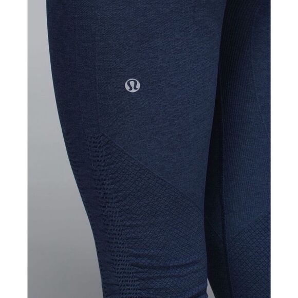 Lululemon In The Flow Crop II Leggings in Heathered Deep Navy Size 4 - Picture 5 of 13